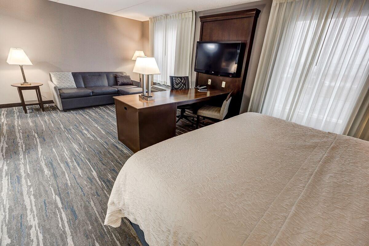 Hampton Inn & Suites By Hilton Brantford Bagian luar foto