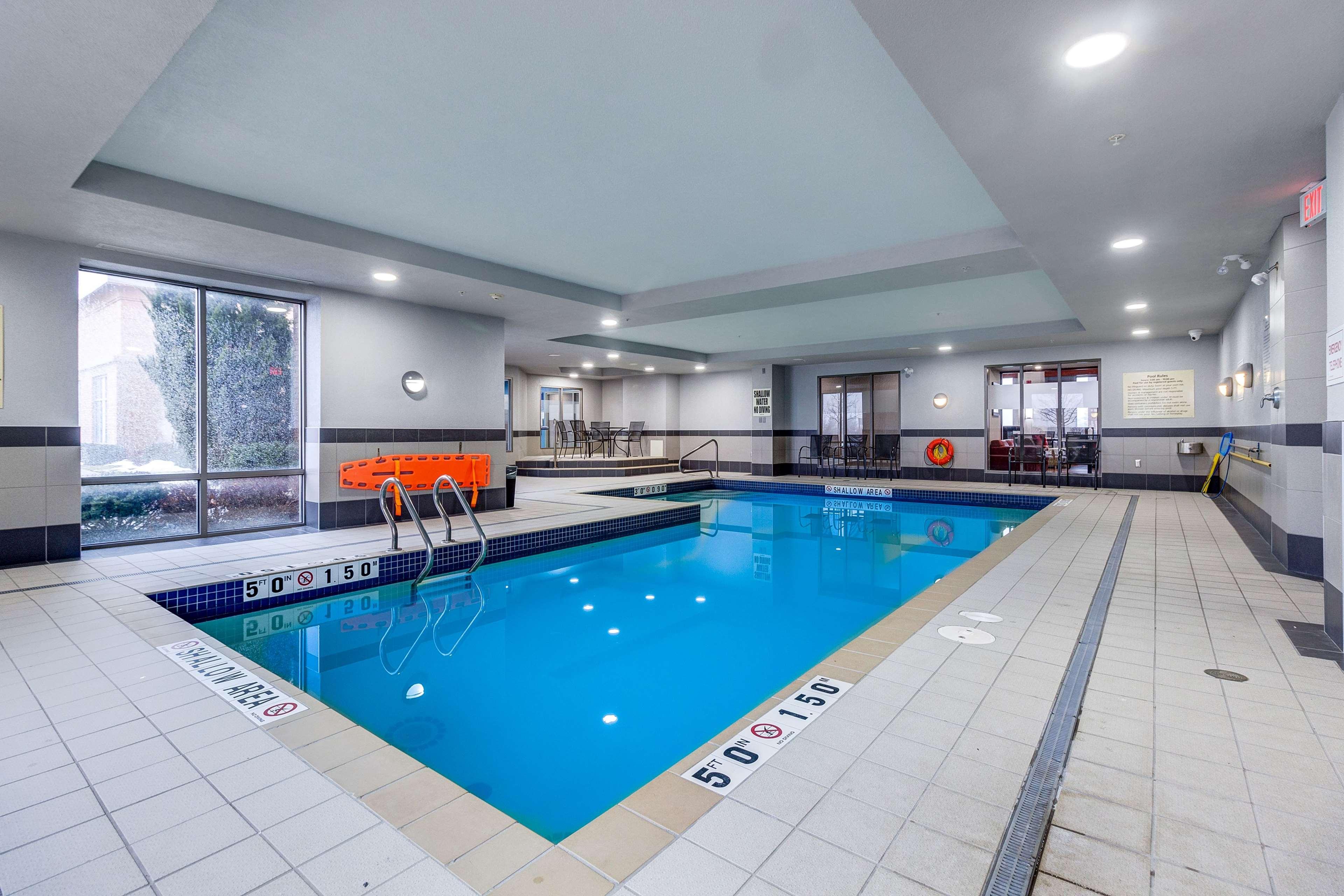 Hampton Inn & Suites By Hilton Brantford Bagian luar foto