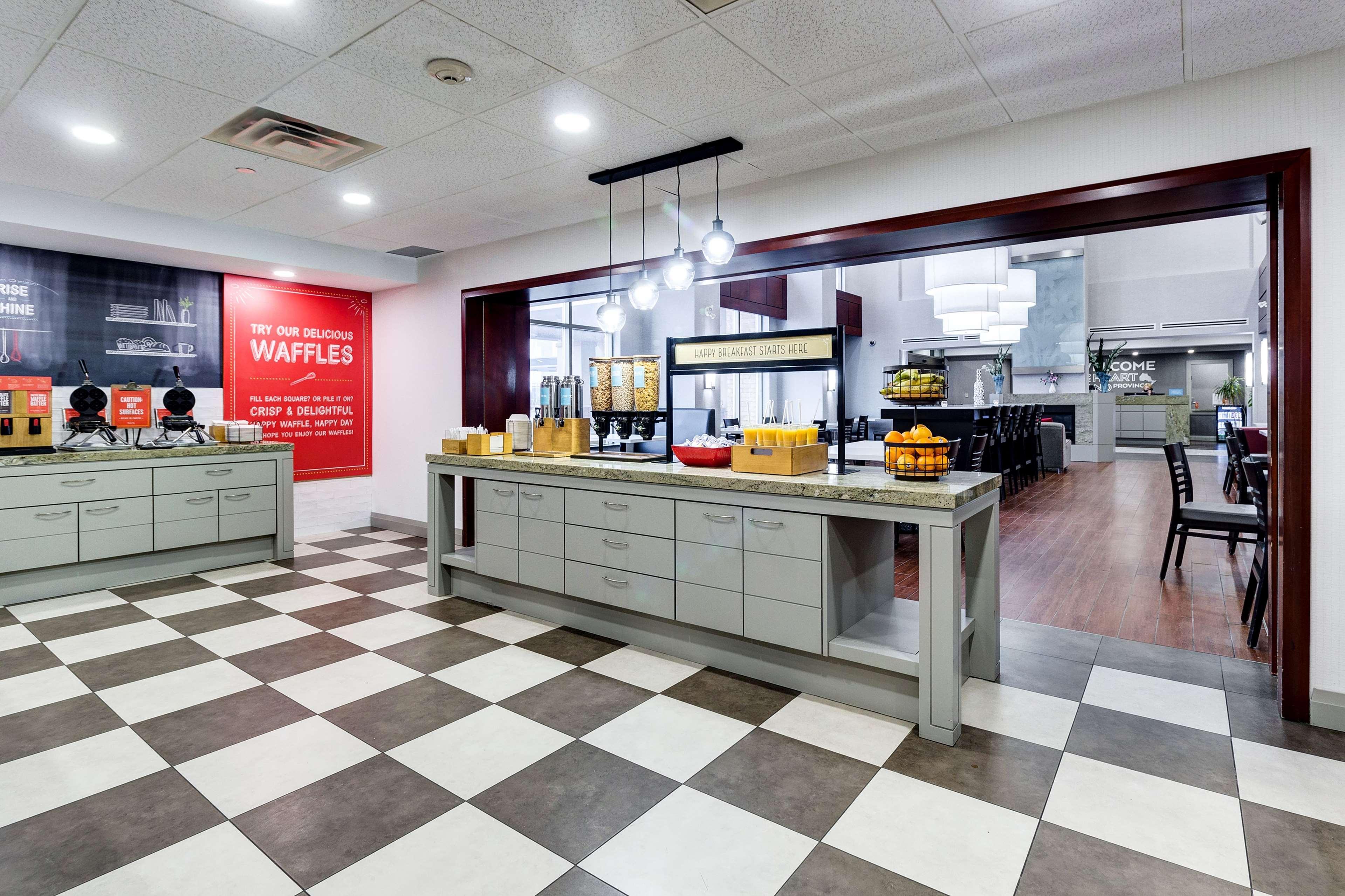 Hampton Inn & Suites By Hilton Brantford Bagian luar foto