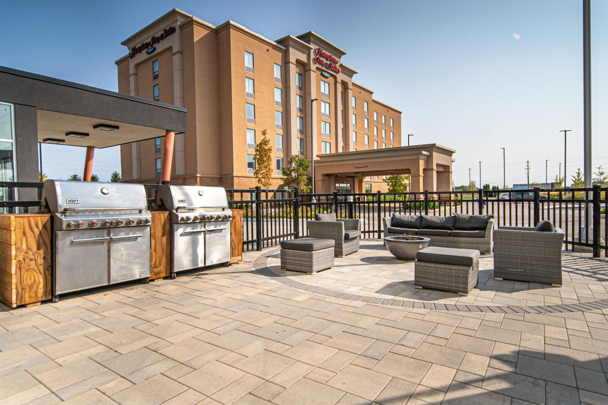 Hampton Inn & Suites By Hilton Brantford Bagian luar foto