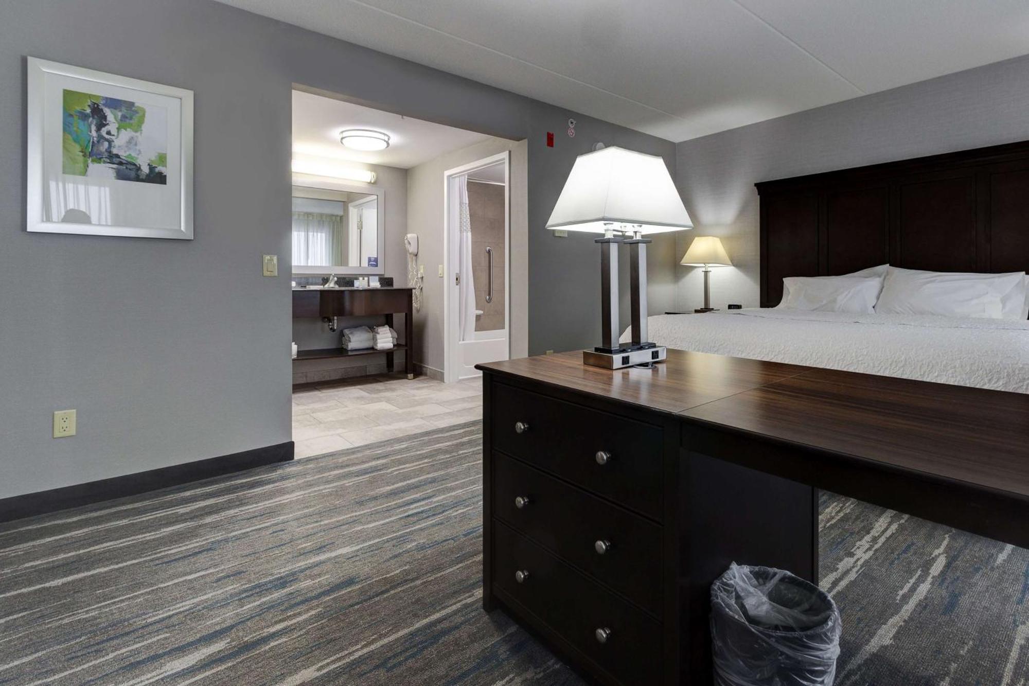 Hampton Inn & Suites By Hilton Brantford Bagian luar foto